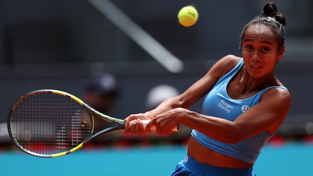 Leylah Fernandez exits French Open after straight sets loss to Alycia Parks